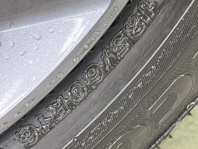 ノート Ｘ　禁煙車　純正９型ナビ　衝突軽減装置　全周囲カメラ　ブラインドスポットモニター　デジタルミラー　ＥＴＣ２．０　ドラレコ　置くだけ充電　コーナーセンサー　オートハイビーム　レーンキープ　スマートキー（32枚目）