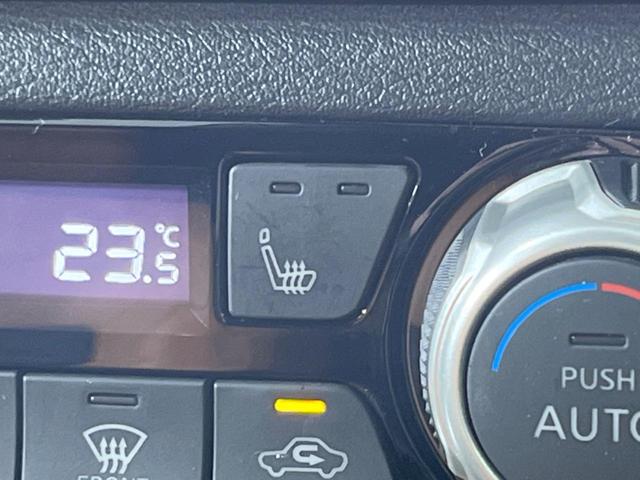 キックス X ツートーンインテリアエディション 禁煙車 純正9型ナビ 全周囲カメラ 衝突軽減装置 プロパイロット 前席シートヒーター デジタルインナーミラー LEDヘッド ETC ドラレコ 電動パーキング ステアリングヒーター 合皮シート(7枚目)