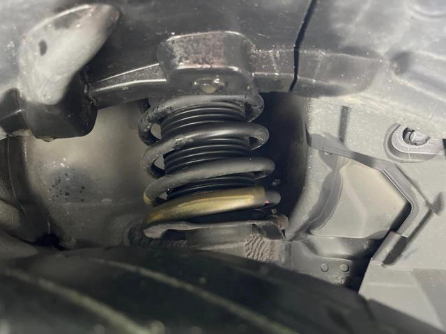 キックス X ツートーンインテリアエディション 禁煙車 純正9型ナビ 全周囲カメラ 衝突軽減装置 プロパイロット 前席シートヒーター デジタルインナーミラー LEDヘッド ETC ドラレコ 電動パーキング ステアリングヒーター 合皮シート(21枚目)