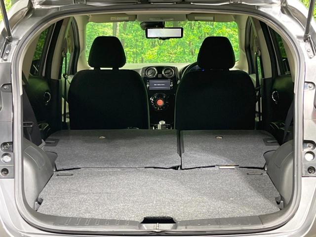 ノート ｅ－パワー　Ｘ　純正ＳＤナビ　全周囲カメラ　衝突軽減装置　デジタルインナーミラー　ＥＴＣ　ドラレコ　スマートキー　横滑り防止装置　車線逸脱警報　クリアランスソナー　オートライト　電動格納ミラー　バニティミラー（11枚目）