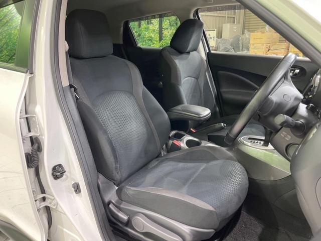 ジューク 15RX タイプV 禁煙車 純正ナビ バックカメラ HIDヘッドランプ ETC フルセグTV スマートキー 純正17インチアルミ オートライト オートエアコン 電動格納ミラー ドアバイザー CD再生(8枚目)