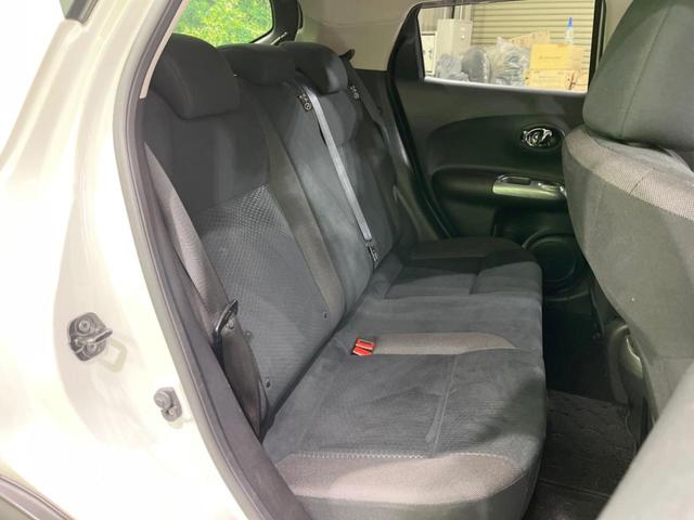 ジューク 15RX タイプV 禁煙車 純正ナビ バックカメラ HIDヘッドランプ ETC フルセグTV スマートキー 純正17インチアルミ オートライト オートエアコン 電動格納ミラー ドアバイザー CD再生(9枚目)