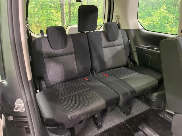 セレナ ハイウェイスターＶ　禁煙車　ＢＩＧ－Ｘ１１型ナビ　全周囲カメラ　両側電動ドア　プロパイロット　衝突軽減装置　コーナーセンサー　デジタルインナーミラー　ステアリングヒーター　ＬＥＤヘッド＆フォグ　シートヒーター（10枚目）