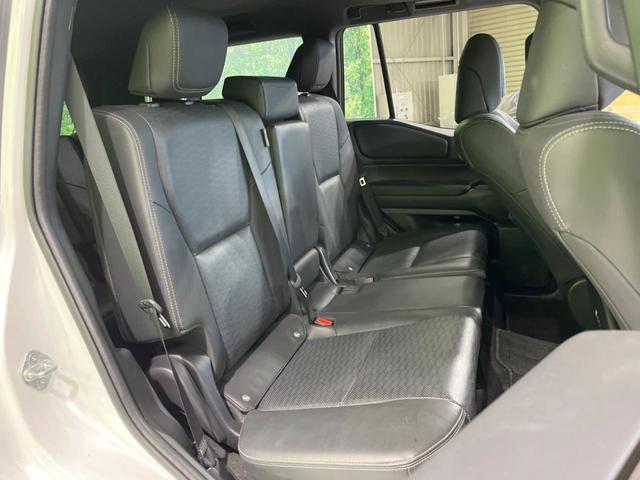 ランドクルーザー250 VX 7人乗り サンルーフ 純正12.3型ディスプレイ 全周囲カメラ 衝突軽減装置 レーダークルーズ 電動リアゲート 禁煙車 本革シート シートベンチレーション パワーシート デジタルミラー ETC2.0(11枚目)