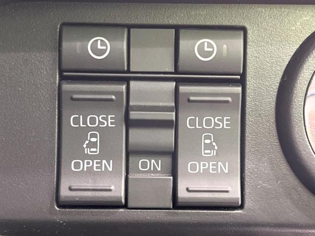 ルーミー カスタムＧ　禁煙車　純正ナビ　全周囲カメラ　両側電動ドア　衝突軽減装置　レーダークルーズ　シートヒーター　コーナーセンサー　オートライト＆ＬＥＤヘッド　オートエアコン　ＥＴＣ　スマートキー　アイドリングストップ（3枚目）