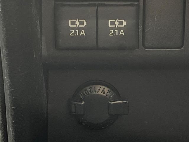 ノア Ｓｉ　ダブルバイビーＩＩ　禁煙車　両側電動ドア　純正９型ナビ　後席モニター　バックカメラ　衝突軽減装置　ハーフレザーシート　クルコン　リアオートエアコン　コーナーセンサー　オートハイビーム　純正１６インチアルミ　ＥＴＣ２．０（58枚目）