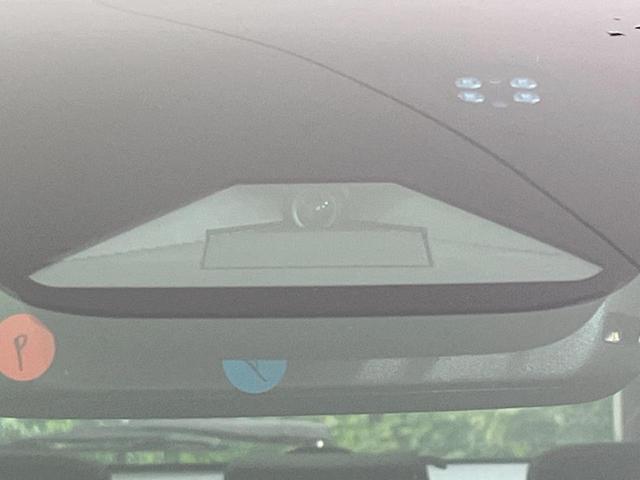 ヴェゼル ｅ：ＨＥＶ　Ｚ　禁煙車　純正９型ナビ　全周囲カメラ　衝突軽減装置　レーダークルーズ　電動リアゲート　シートヒーター　ブラインドスポットモニター　ハーフレザーシート　ＬＥＤヘッド　純正１８インチアルミ　ＥＴＣ２．０（6枚目）