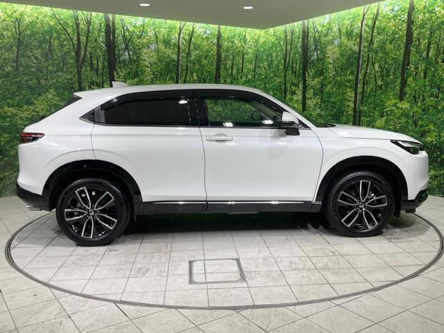 ヴェゼル ｅ：ＨＥＶ　Ｚ　禁煙車　純正９型ナビ　全周囲カメラ　衝突軽減装置　レーダークルーズ　電動リアゲート　シートヒーター　ブラインドスポットモニター　ハーフレザーシート　ＬＥＤヘッド　純正１８インチアルミ　ＥＴＣ２．０（28枚目）