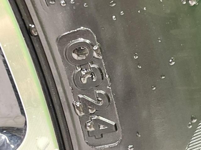 ヴェゼル ｅ：ＨＥＶ　Ｚ　禁煙車　純正９型ナビ　全周囲カメラ　衝突軽減装置　レーダークルーズ　電動リアゲート　シートヒーター　ブラインドスポットモニター　ハーフレザーシート　ＬＥＤヘッド　純正１８インチアルミ　ＥＴＣ２．０（34枚目）