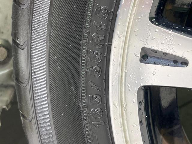 Ｎ－ＢＯＸカスタム Ｇ　ターボＳＳパッケージ　禁煙車　純正ナビ　衝突軽減装置　両側電動ドア　クルコン　バックカメラ　オートエアコン　オートライト＆ＨＩＤヘッド　パドルシフト　純正１５インチアルミ　スマートキー　ＥＴＣ（25枚目）