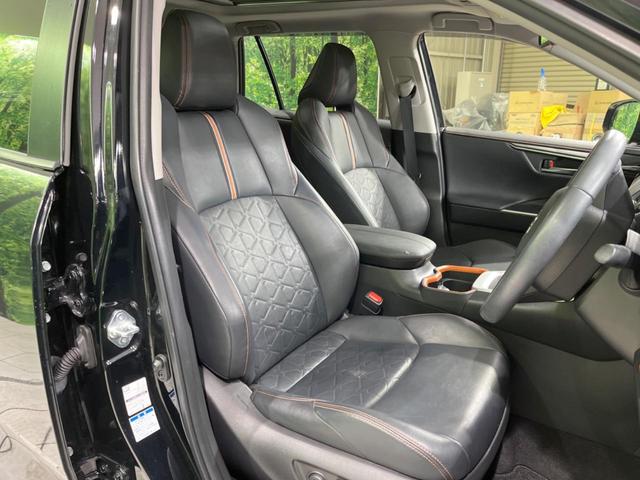ＲＡＶ４ アドベンチャー　４ＷＤ　サンルーフ　純正９型ディスプレイオーディオ　全周囲カメラ　衝突被害軽減システム　レーダークルーズ　禁煙車　パワーシート　コーナーセンサー　ＬＥＤヘッド　ブラインドスポットモニター　ＥＴＣ（8枚目）
