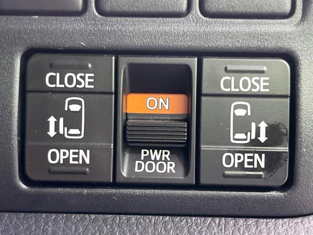 ノア Ｓｉ　ダブルバイビーＩＩ　禁煙車　純正１０型ナビ　フリップダウンモニター　衝突軽減装置　両側電動ドア　クルコン　リアオートエアコン　オートライト＆ＬＥＤヘッド　バックカメラ　スマートキー　ＥＴＣ２．０　ドラレコ（6枚目）