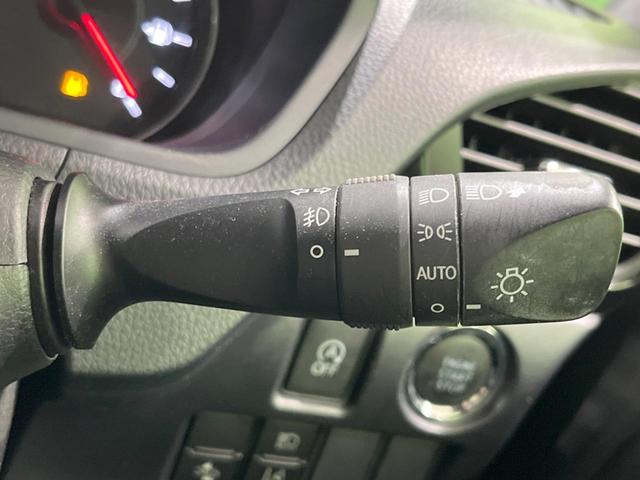 ノア Ｓｉ　ダブルバイビーＩＩ　禁煙車　純正１０型ナビ　フリップダウンモニター　衝突軽減装置　両側電動ドア　クルコン　リアオートエアコン　オートライト＆ＬＥＤヘッド　バックカメラ　スマートキー　ＥＴＣ２．０　ドラレコ（45枚目）