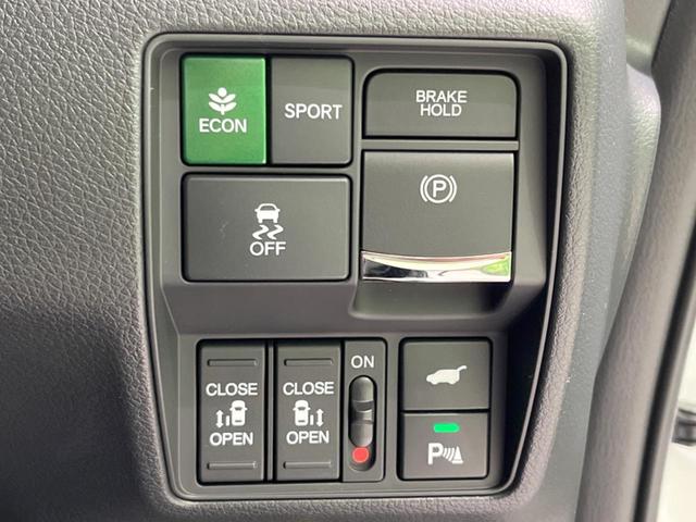 オデッセイハイブリッド ｅ：ＨＥＶアブソルート・ＥＸブラックエディション　禁煙車　純正１１．４型ナビ　全周囲カメラ　両側電動ドア　衝突軽減装置　レーダークルーズ　電動リアゲート　シートヒーター　パワーシート　ＬＥＤヘッド　純正１８インチアルミ　ＥＴＣ　ドラレコ（33枚目）