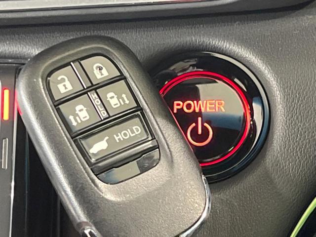 オデッセイハイブリッド ｅ：ＨＥＶアブソルート・ＥＸブラックエディション　禁煙車　純正１１．４型ナビ　全周囲カメラ　両側電動ドア　衝突軽減装置　レーダークルーズ　電動リアゲート　シートヒーター　パワーシート　ＬＥＤヘッド　純正１８インチアルミ　ＥＴＣ　ドラレコ（46枚目）