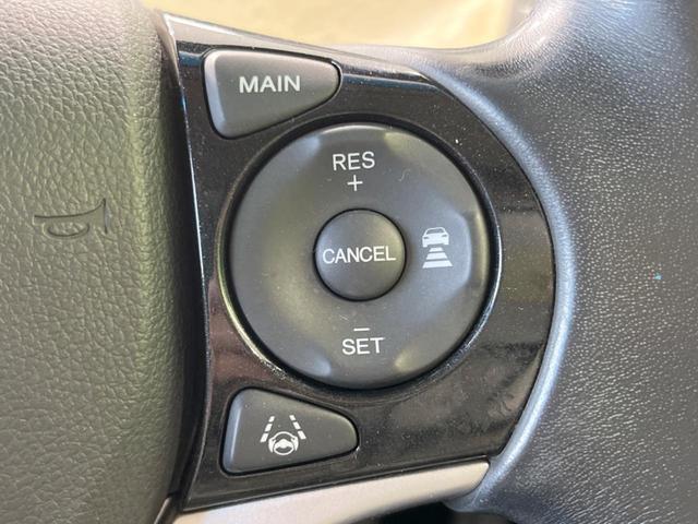 �y�A�_�v�e�B�u�N���[�Y�R���g���[���z�������H�ł̒��������s���y�ɁI�I�����ő��x��ۂN���[�Y�R���g���[�����A�Փˌy���V�X�e���ƘA�g���A�O���̎ԗ������m���ĎԊԂ�ۂ悤�ɑ��x���߂��Ă���܂��I�I