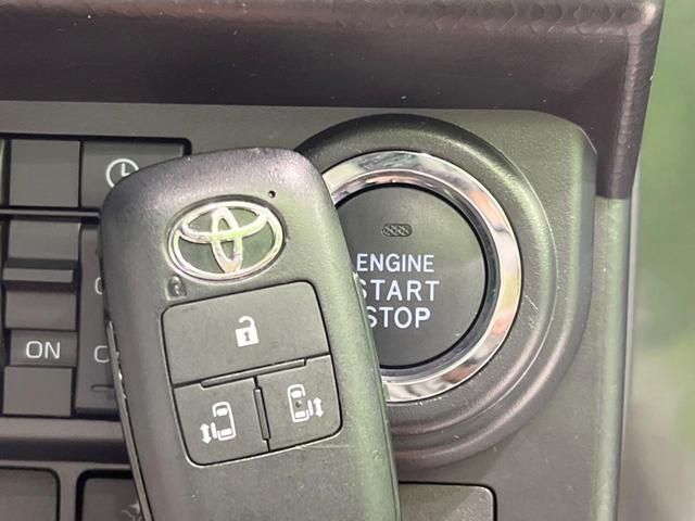 ルーミー カスタムＧ　禁煙車　純正ナビ　衝突軽減装置　レーダークルーズ　両側電動ドア　コーナーセンサー　シートヒーター　オートライト＆ＬＥＤヘッド　オートエアコン　バックカメラ　スマートキー　ＥＴＣ　ドラレコ（42枚目）