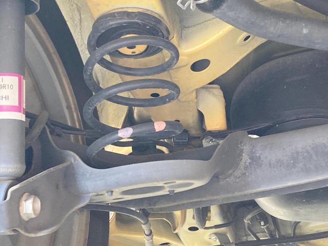 スペーシアギア ハイブリッドＸＺ　禁煙車　ＳＤナビ　全周囲カメラ　両側電動ドア　衝突軽減装置　コーナーセンサー　シートヒーター　レーンアシスト　横滑り防止　スマートキー　ＥＴＣ　アイドリングストップ　Ｂｌｕｅｔｏｏｔｈ再生（20枚目）