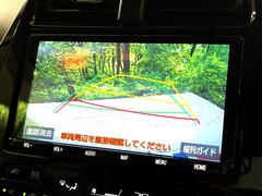 【バックカメラ】駐車時に後方がリアルタイム映像で確認できます。大型商業施設や立体駐車場での駐車時や、夜間のバック時に大活躍！運転スキルに関わらず、今や必須となった装備のひとつです！ 7