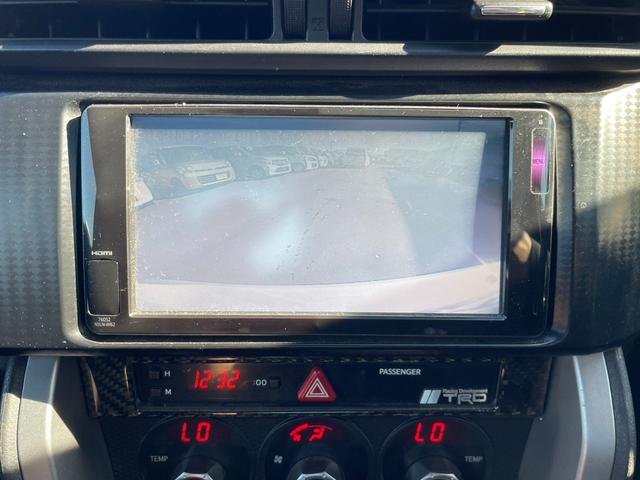 ８６ ＧＴ　６ＭＴ　ＨＫＳマフラー　バックカメラ　Ｂｌｕｅｔｏｏｔｈオーディオ　カーボンボンネット（26枚目）