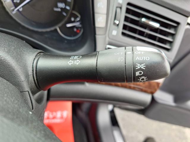 オートライト機能ついています。