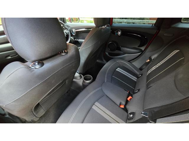 ＭＩＮＩ クーパーＳＤ　ＪＣＷパッケージ　バックカメラ　クルーズコントロール　前後ドライブレコーダー　ＪＣＷステアリング　ＭＴモード　ＬＥＤヘッドライト　スロットインＥＴＣ　禁煙車　Ｂｌｕｅｔｏｏｔｈ　ブラックベゼル（54枚目）