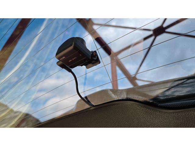 ＭＩＮＩ クーパーＳＤ　ＪＣＷパッケージ　バックカメラ　クルーズコントロール　前後ドライブレコーダー　ＪＣＷステアリング　ＭＴモード　ＬＥＤヘッドライト　スロットインＥＴＣ　禁煙車　Ｂｌｕｅｔｏｏｔｈ　ブラックベゼル（61枚目）