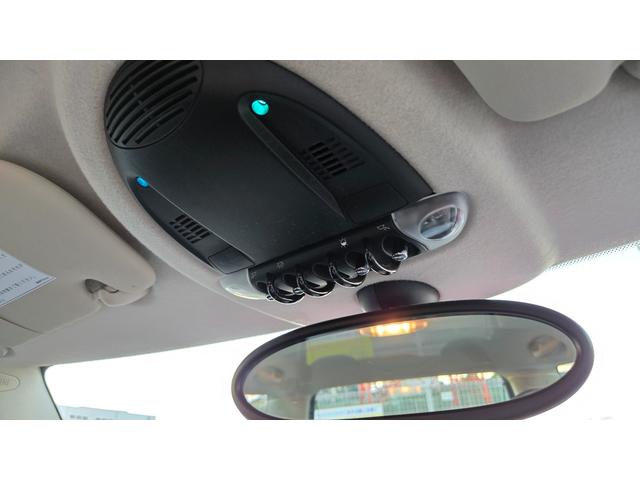 MINI クーパー ハロゲンヘッドライト ETC 禁煙車 ISOFIX 純正15inchアルミホイール 革ステアリング 前後フォグランプ キーレスキー 赤アクセント内装 AUX AUTOエアコン パワーウィンドウ(37枚目)