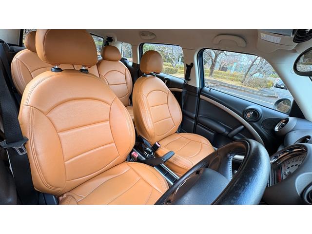 MINI クーパー クロスオーバー 6MT Bluetooth 格納式カロッツェリアナビ TV HID ETC 社外アルミ オートワイパー シートヒーター LED車内灯 シートカバー 社外シフトノブ オールシーズンタイヤ 禁煙車(30枚目)