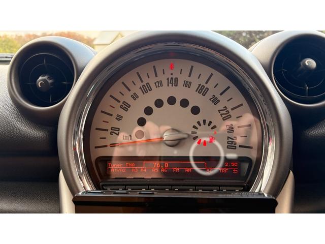 MINI クーパー クロスオーバー 6MT Bluetooth 格納式カロッツェリアナビ TV HID ETC 社外アルミ オートワイパー シートヒーター LED車内灯 シートカバー 社外シフトノブ オールシーズンタイヤ 禁煙車(33枚目)