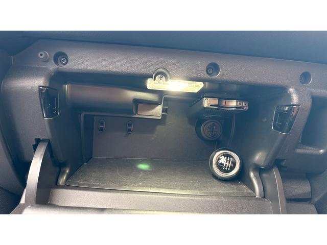 MINI クーパー クロスオーバー 6MT Bluetooth 格納式カロッツェリアナビ TV HID ETC 社外アルミ オートワイパー シートヒーター LED車内灯 シートカバー 社外シフトノブ オールシーズンタイヤ 禁煙車(44枚目)