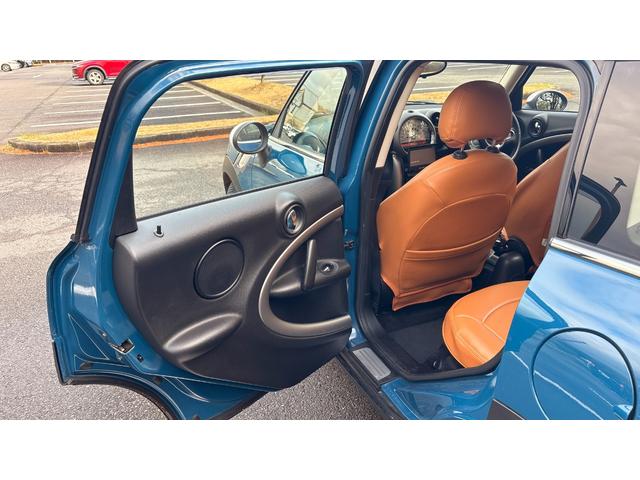 MINI クーパー クロスオーバー 6MT Bluetooth 格納式カロッツェリアナビ TV HID ETC 社外アルミ オートワイパー シートヒーター LED車内灯 シートカバー 社外シフトノブ オールシーズンタイヤ 禁煙車(51枚目)