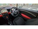 MINI クーパー ハロゲンヘッドライト ETC 禁煙車 ISOFIX 純正15inchアルミホイール 革ステアリング 前後フォグランプ キーレスキー 赤アクセント内装 AUX AUTOエアコン パワーウィンドウ(5枚目)