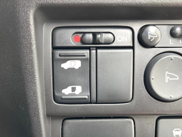 フリード G ジャストセレクション 純正SDナビ バックカメラ 禁煙車 スマートキー ETC オートエアコン CD DVD再生 地デジ(5枚目)