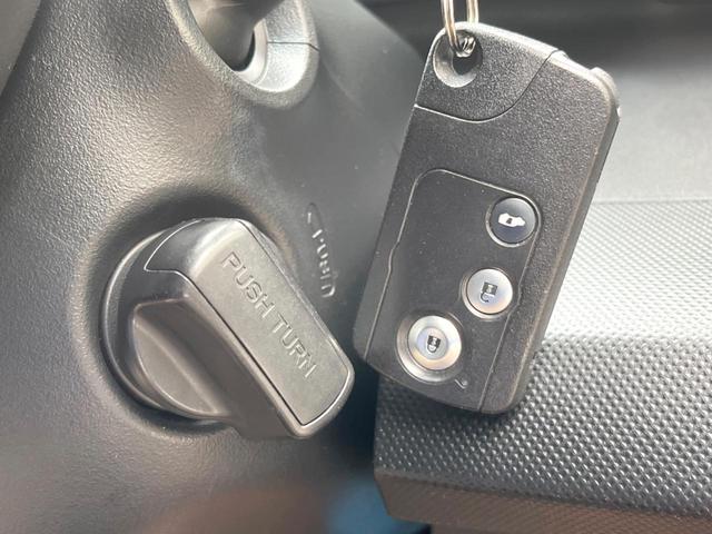 フリード G ジャストセレクション 純正SDナビ バックカメラ 禁煙車 スマートキー ETC オートエアコン CD DVD再生 地デジ(6枚目)