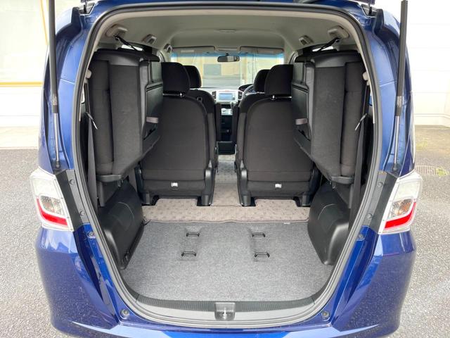 フリード G ジャストセレクション 純正SDナビ バックカメラ 禁煙車 スマートキー ETC オートエアコン CD DVD再生 地デジ(30枚目)