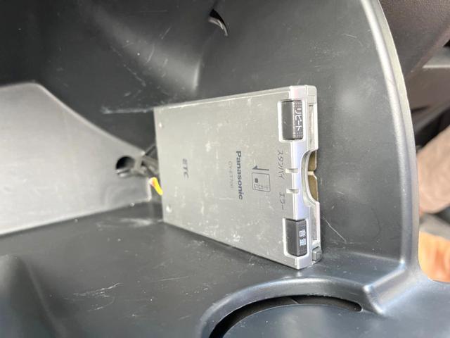 フリード G ジャストセレクション 純正SDナビ バックカメラ 禁煙車 スマートキー ETC オートエアコン CD DVD再生 地デジ(46枚目)