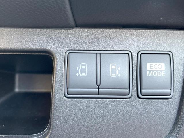 セレナ ハイウェイスター　両側電動ドア　ＨＤＤナビ　後席モニター　全周囲カメラ　禁煙車　ドラレコ　コーナーセンサー　スマートキー　ＨＩＤヘッド　ＥＴＣ　クルコン　純正１６インチアルミ　オートライト　オートエアコン（6枚目）