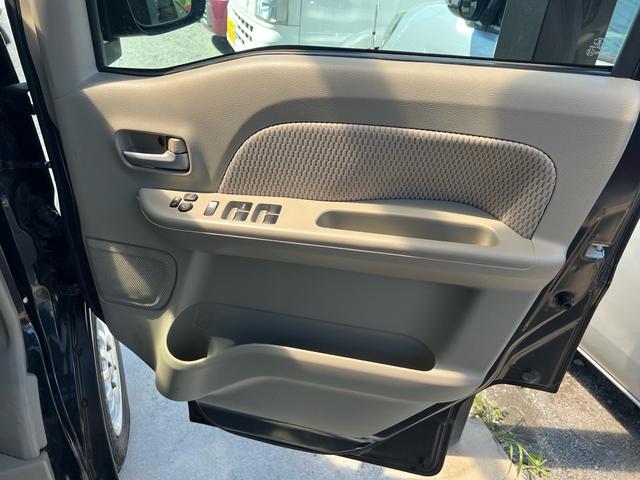 スクラムワゴン ＰＺターボ　スペシャル　ハイルーフ　左右パワースライドドア　　ＨＩＤ　フォグ　衝突安全ボディ　セキュリティ　ターボエンジン　ＥＳＣ　スマートキー＆プッシュスタート　パワーウインドウ　ナビ　フルセグ　オートＡＣ　社外アルミ（22枚目）