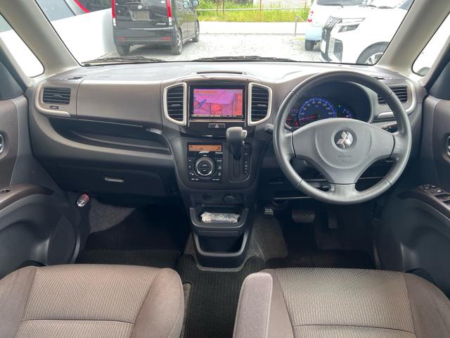 デリカＤ：２ Ｓ　サイドエアーバックレス車　ＡＬＰＩＮＥフリップダウンモニター　ナビＴＶ　左右パワースライドドア　エアロ　助手席エアバック　エアコン　衝突安全ボディ　運転席エアバック　パワーウィンドウ　パワーステアリング　　ＨＤＤナビ　ＥＴＣ（2枚目）