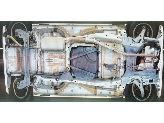Ｎ－ＢＯＸカスタム Ｇ・ターボパッケージ　バックモニター付　純正ナビ／ＴＶ　整備記録簿　インテリジェントキー　ＨＩＤ　ＥＴＣ付　オートクルーズ　助手席エアバック　ＵＳＢ　ターボエンジン　ＶＳＡ　両側ＰＳドア　オートエアコン　プッシュスタート（34枚目）