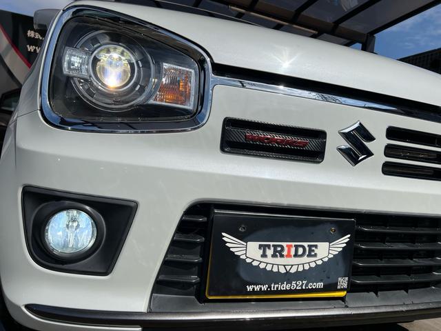 アルトワークス ベースグレード　デジタルミラー　社外マフラー　５ＭＴ　フォグＬＥＤ　Ｓキー　地デジ　ＴＵＲＢＯ　ＥＴＣ装備　メモリナビ　ＶＳＡ　キーフリ　ＡＵＴＯエアコン　ＡＢＳ付　ＤＶＤ再生　衝突安全ボディ　オートライト　エアロ（4枚目）