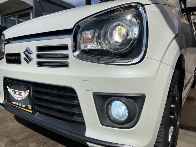 アルトワークス ベースグレード　デジタルミラー　社外マフラー　５ＭＴ　フォグＬＥＤ　Ｓキー　地デジ　ＴＵＲＢＯ　ＥＴＣ装備　メモリナビ　ＶＳＡ　キーフリ　ＡＵＴＯエアコン　ＡＢＳ付　ＤＶＤ再生　衝突安全ボディ　オートライト　エアロ（5枚目）