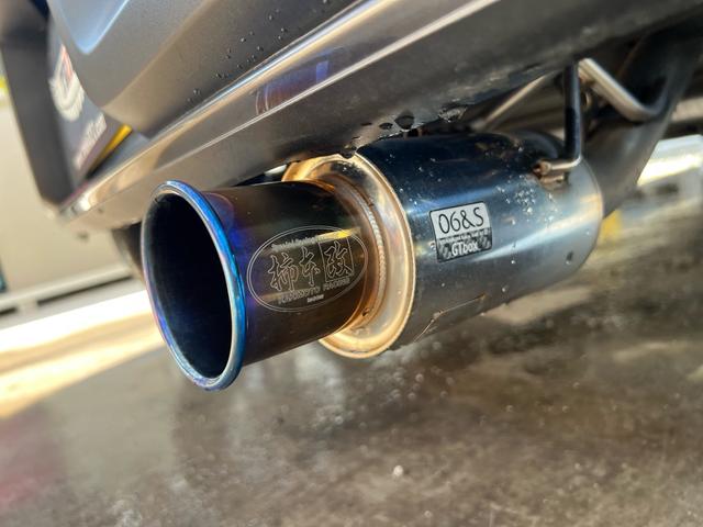 アルトワークス ベースグレード　デジタルミラー　社外マフラー　５ＭＴ　フォグＬＥＤ　Ｓキー　地デジ　ＴＵＲＢＯ　ＥＴＣ装備　メモリナビ　ＶＳＡ　キーフリ　ＡＵＴＯエアコン　ＡＢＳ付　ＤＶＤ再生　衝突安全ボディ　オートライト　エアロ（47枚目）