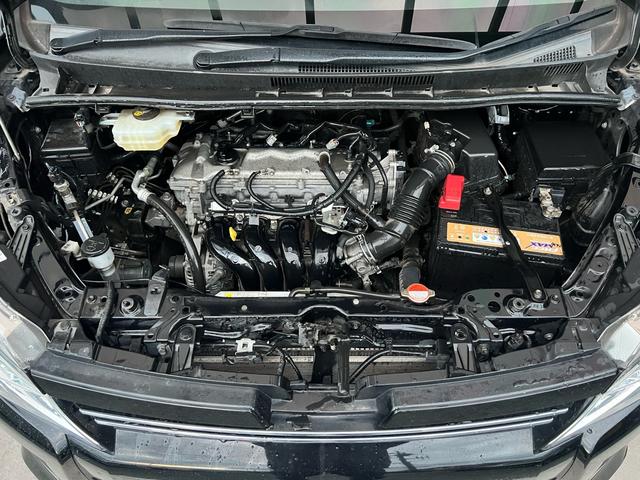 ヴォクシー ZS 煌 地上デジタル 両側パワードア アイドリングストップ車 パワーウィンド 横滑防止 ブルートゥースオーディオ Aライト 衝突安全ボディ 整備記録簿 DVD可 フルフラットシート 電格ミラー 盗難防止装置(57枚目)