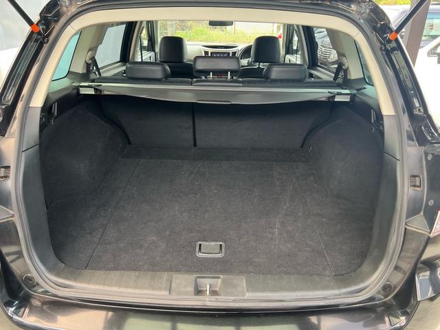 レガシィツーリングワゴン 2.5i Sパッケージ スマキー 18インチアルミ Bカメラ 地デジTV BLUETOOTH PS オートクルーズコントロール DVD HDDナビ ABS 記録簿 ETC オートエアコン 4WD オートライト 衝突安全ボディ(17枚目)