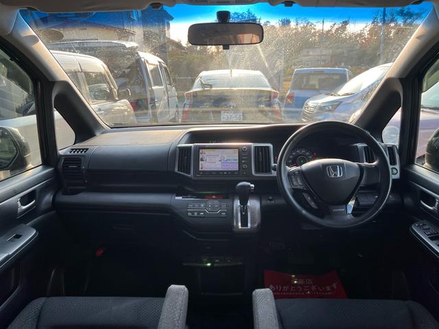 ステップワゴンスパーダ クールスピリット 全周囲カメラ 両側パワースライドドア HDDナビゲーション ナビ ETC フロントカメラ ESC スマートキー イモビライザー キーレス フルフラット 3列シート 衝突安全ボディ オートエアコン(52枚目)