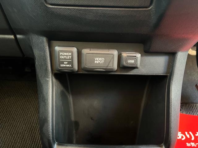 ステップワゴンスパーダ クールスピリット 全周囲カメラ 両側パワースライドドア HDDナビゲーション ナビ ETC フロントカメラ ESC スマートキー イモビライザー キーレス フルフラット 3列シート 衝突安全ボディ オートエアコン(61枚目)
