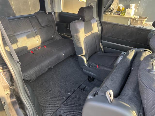 ステップワゴンスパーダ クールスピリット 全周囲カメラ 両側パワースライドドア HDDナビゲーション ナビ ETC フロントカメラ ESC スマートキー イモビライザー キーレス フルフラット 3列シート 衝突安全ボディ オートエアコン(64枚目)