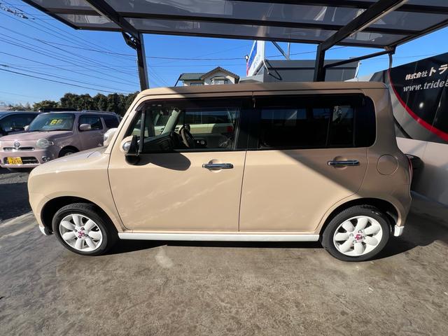 アルトラパン １０ｔｈアニバーサリーリミテッド　バックカメラ付　ドラレコ　シートヒーター　電動ミラー　クラッツィオシートカバー　フルセグ地デジ　インテリキー　ＤＶＤ再生可能　メモリーナビ　衝撃安全ボディー　ＥＴＣ　エアコンサイクル部品全新品交換済み（28枚目）